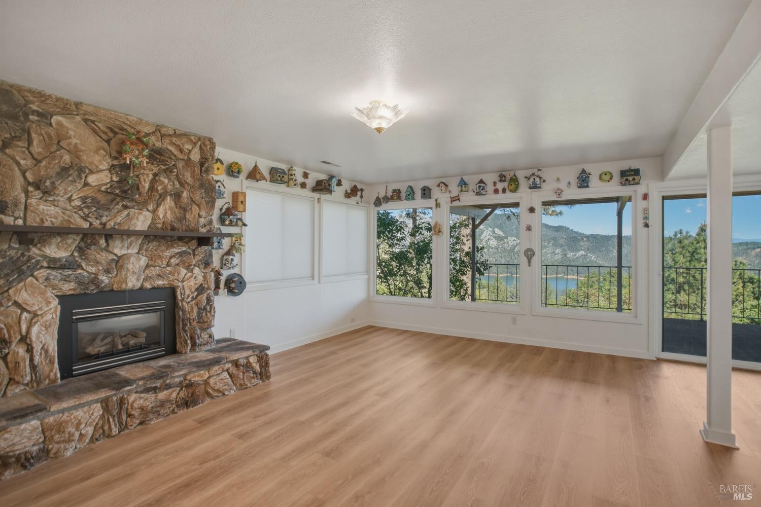 19985 Northwoods Drive Lakehead CA 96051