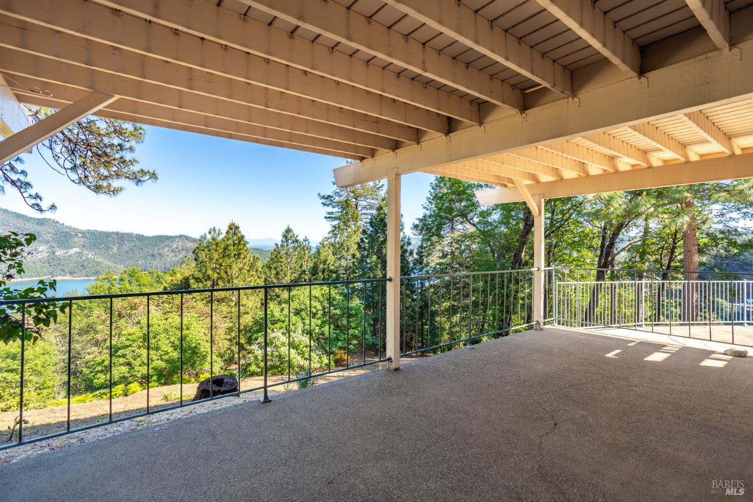 19985 Northwoods Drive Lakehead CA 96051