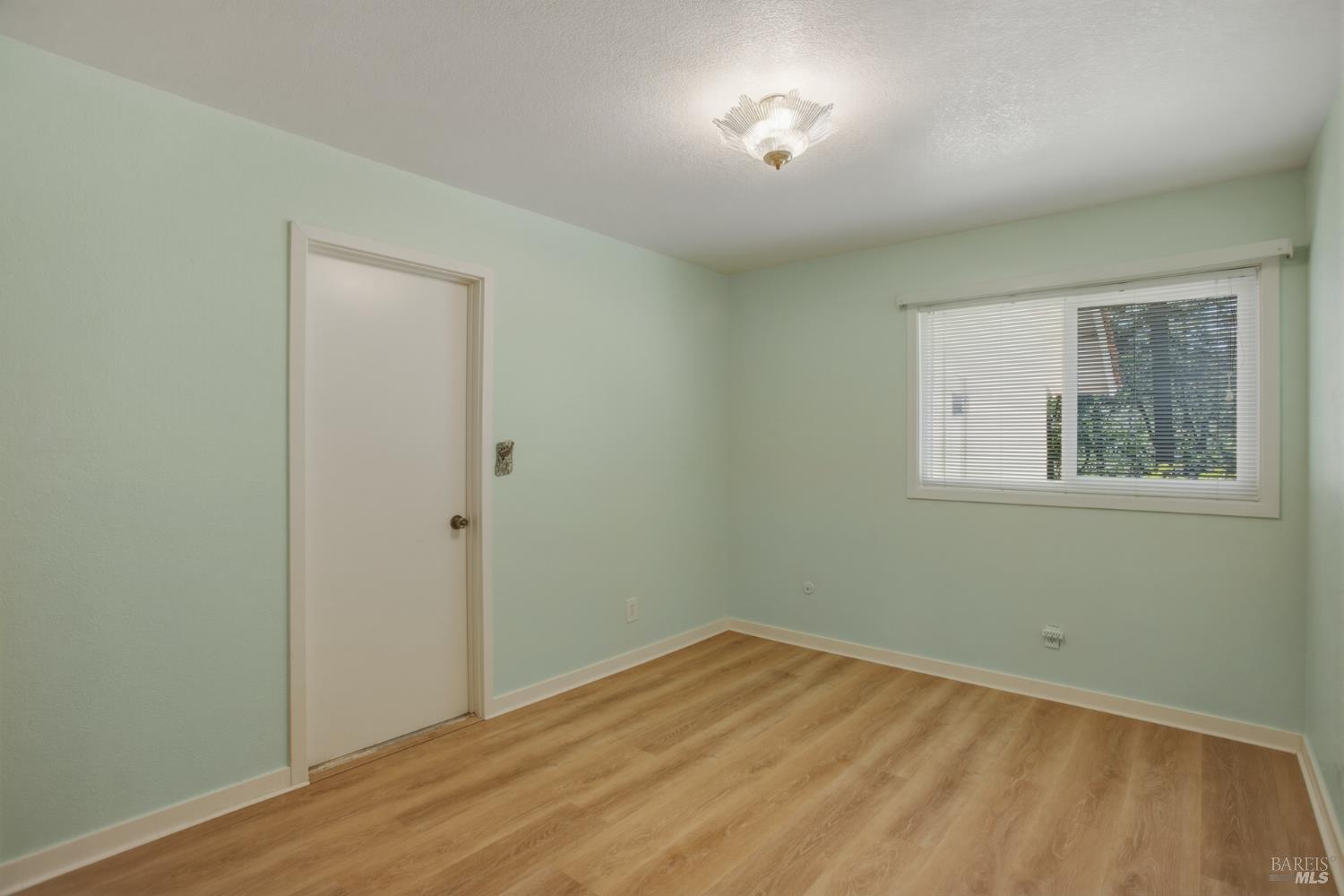19985 Northwoods Drive Lakehead CA 96051