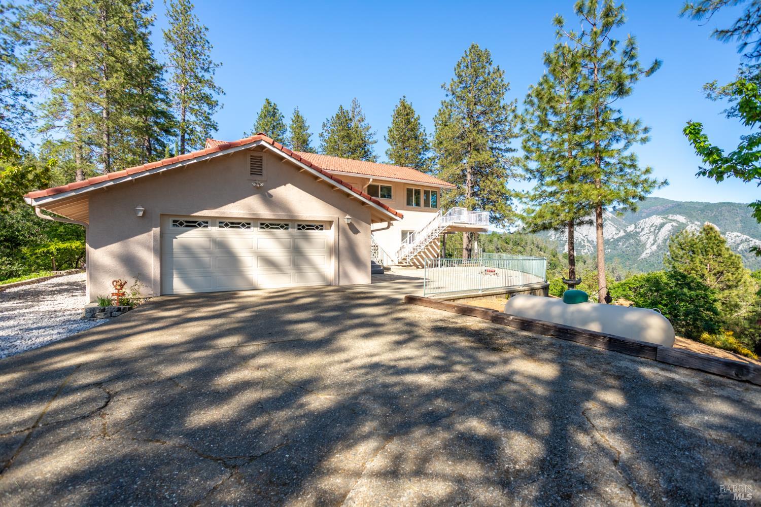 19985 Northwoods Drive Lakehead CA 96051