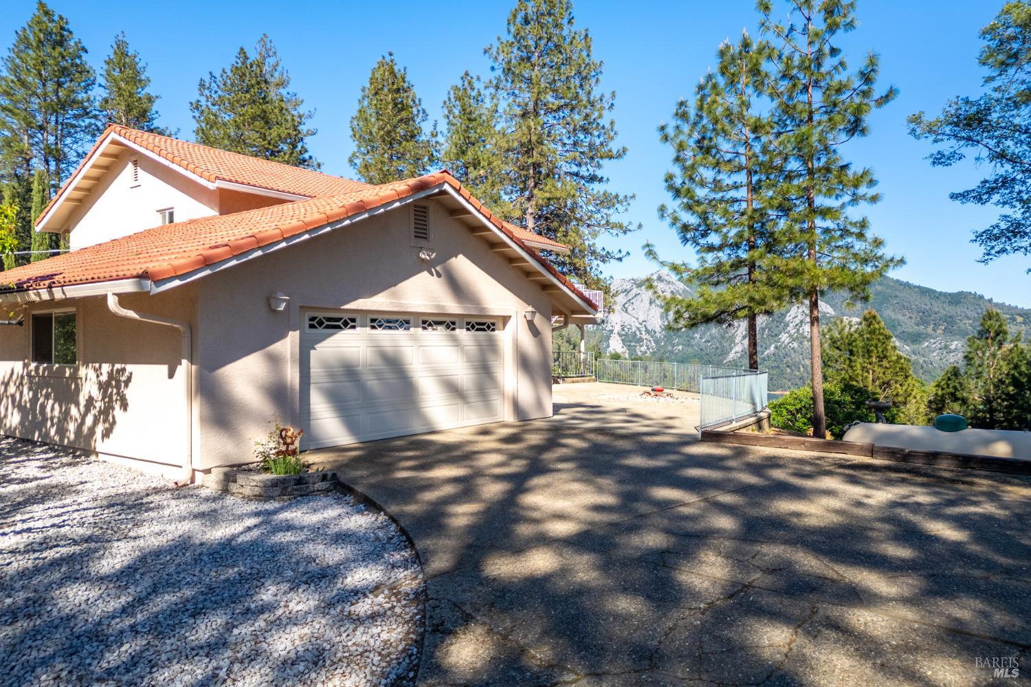 19985 Northwoods Drive Lakehead CA 96051