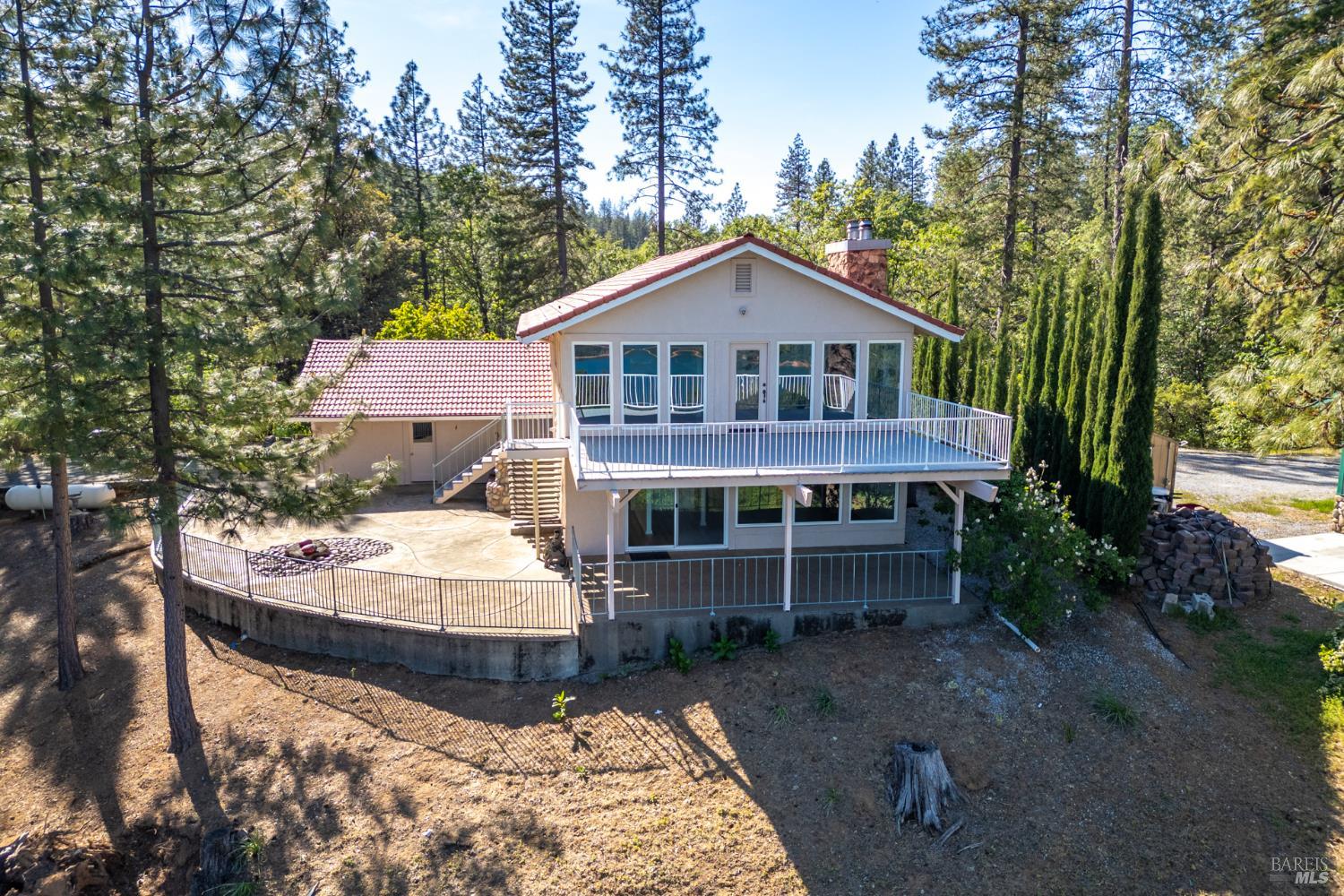 19985 Northwoods Drive Lakehead CA 96051