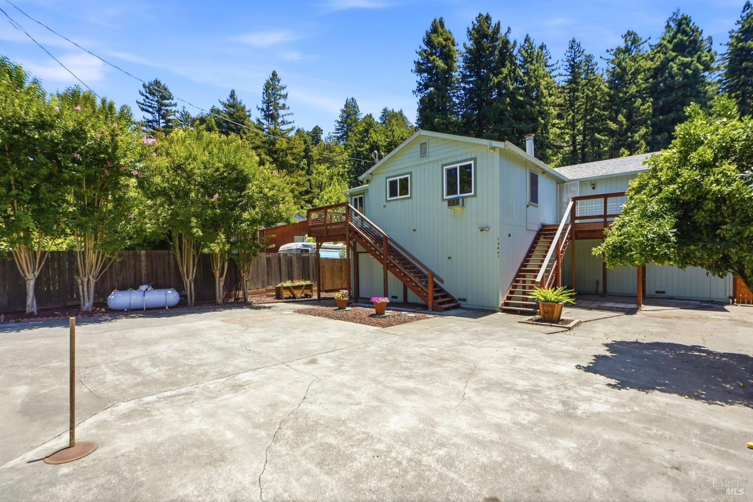 10607 River Road Forestville CA 95436