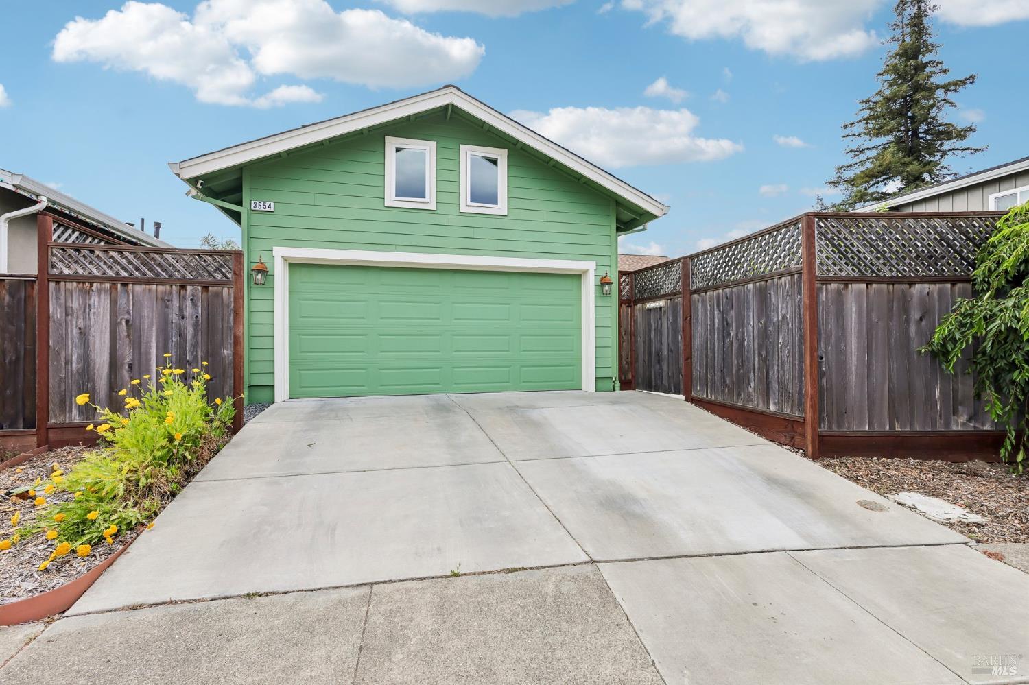3654 Coffey Lane Santa Rosa CA 95403