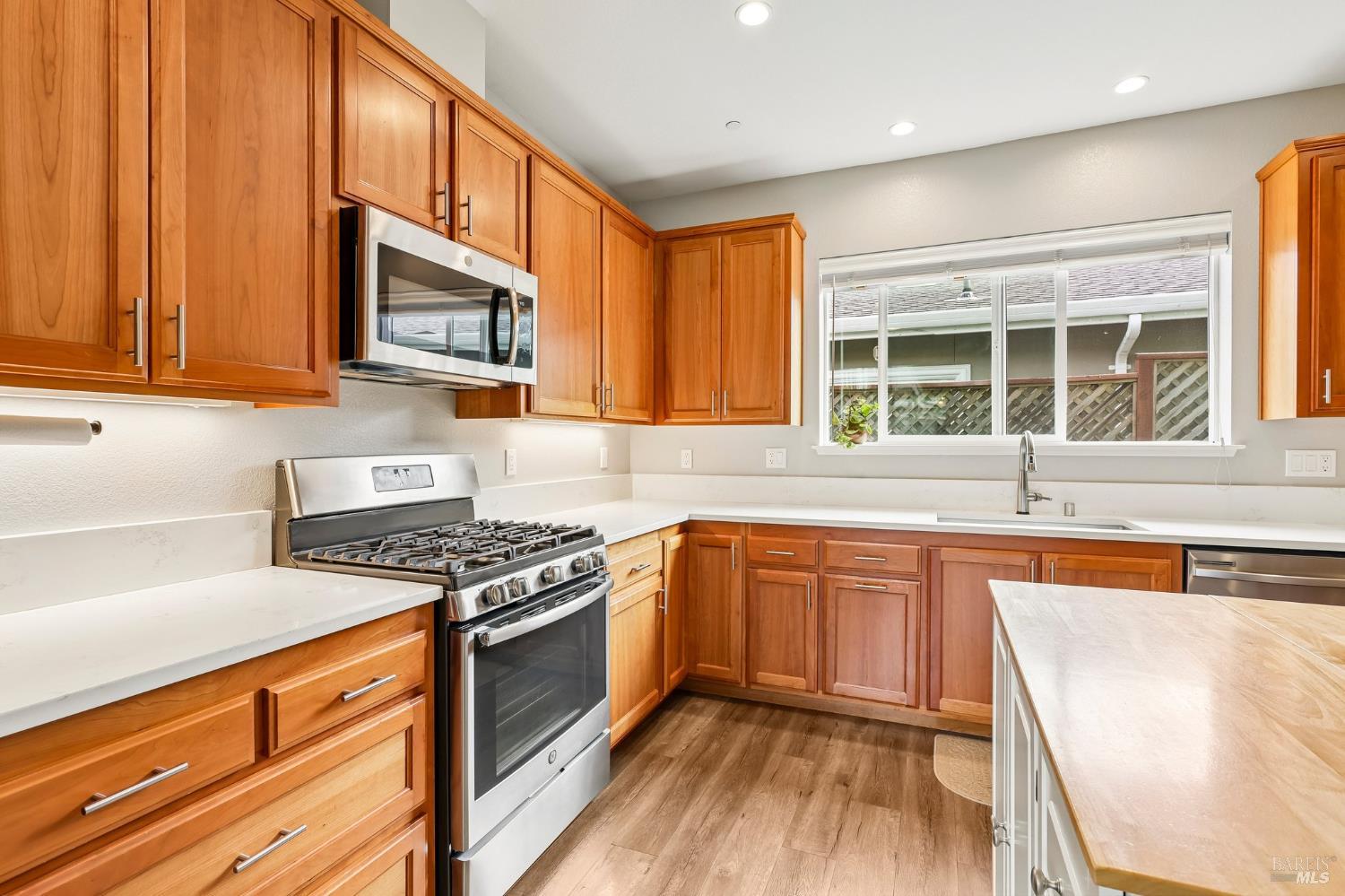3654 Coffey Lane Santa Rosa CA 95403