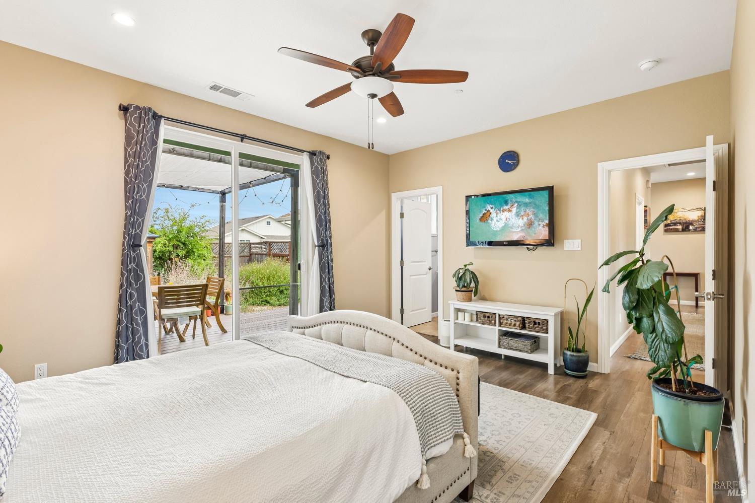 3654 Coffey Lane Santa Rosa CA 95403