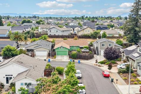3654 Coffey Lane Santa Rosa CA 95403