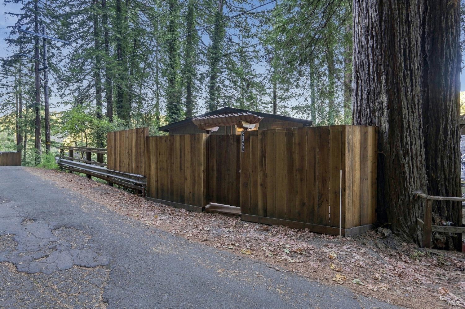 21498 Starrett Hill Road Monte Rio CA 95462