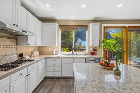 3436 Henderson Circle Santa Rosa CA 95403