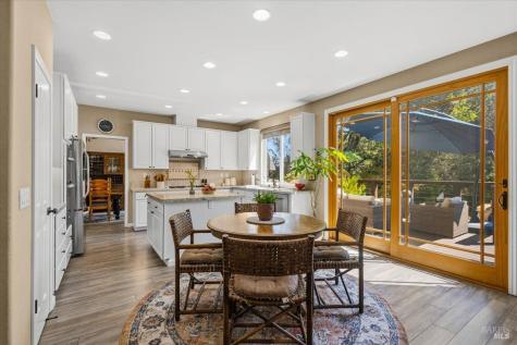 3436 Henderson Circle Santa Rosa CA 95403