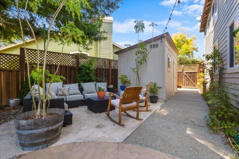 3436 Henderson Circle Santa Rosa CA 95403