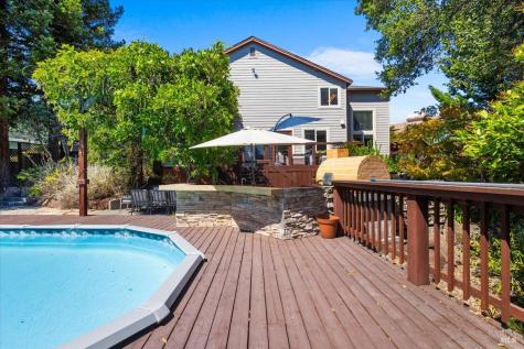 3436 Henderson Circle Santa Rosa CA 95403