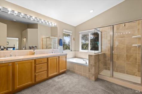 3436 Henderson Circle Santa Rosa CA 95403