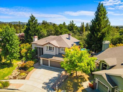 3436 Henderson Circle Santa Rosa CA 95403