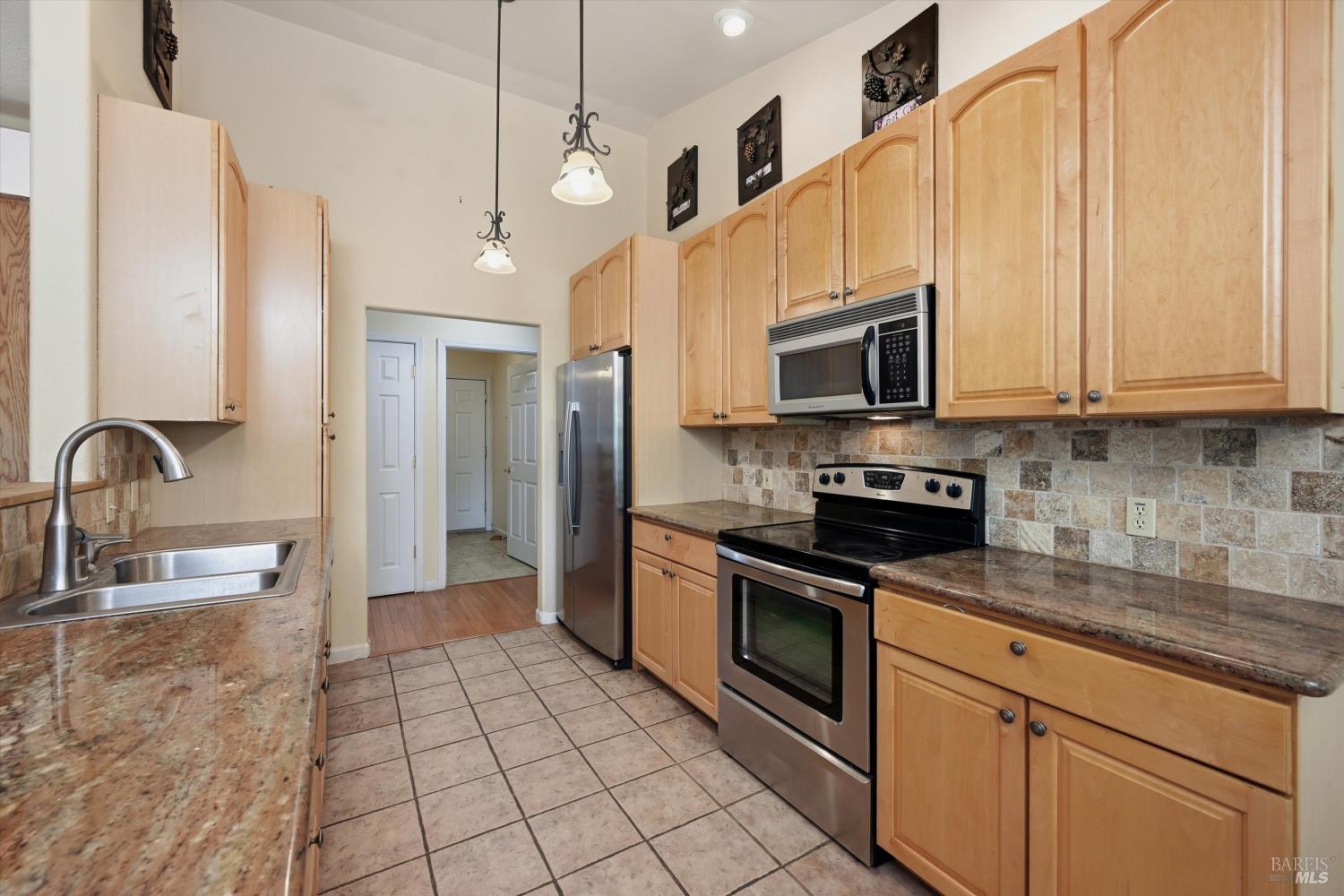 18846 Horseshoe Road Hidden Valley Lake CA 95467