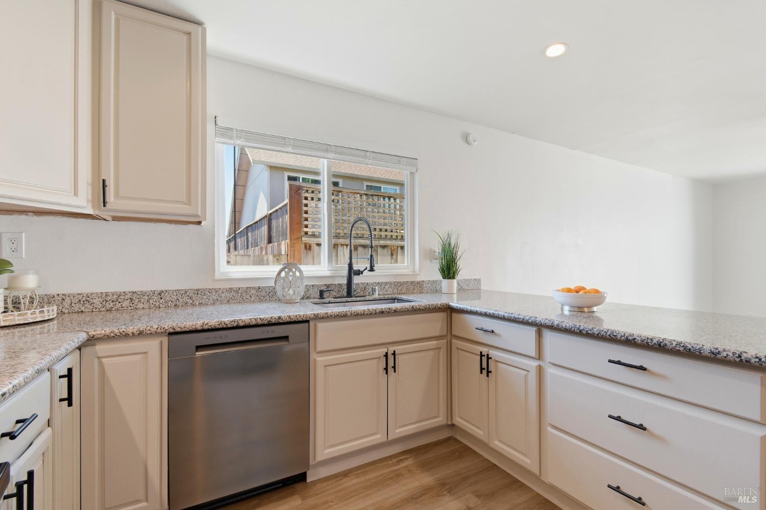 1462 Jasmine Circle Rohnert Park CA 94928