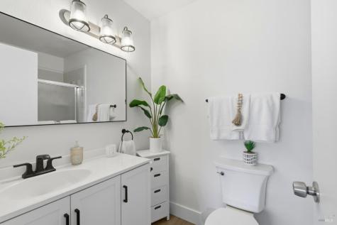 1462 Jasmine Circle Rohnert Park CA 94928