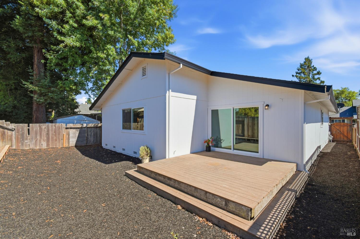 1462 Jasmine Circle Rohnert Park CA 94928