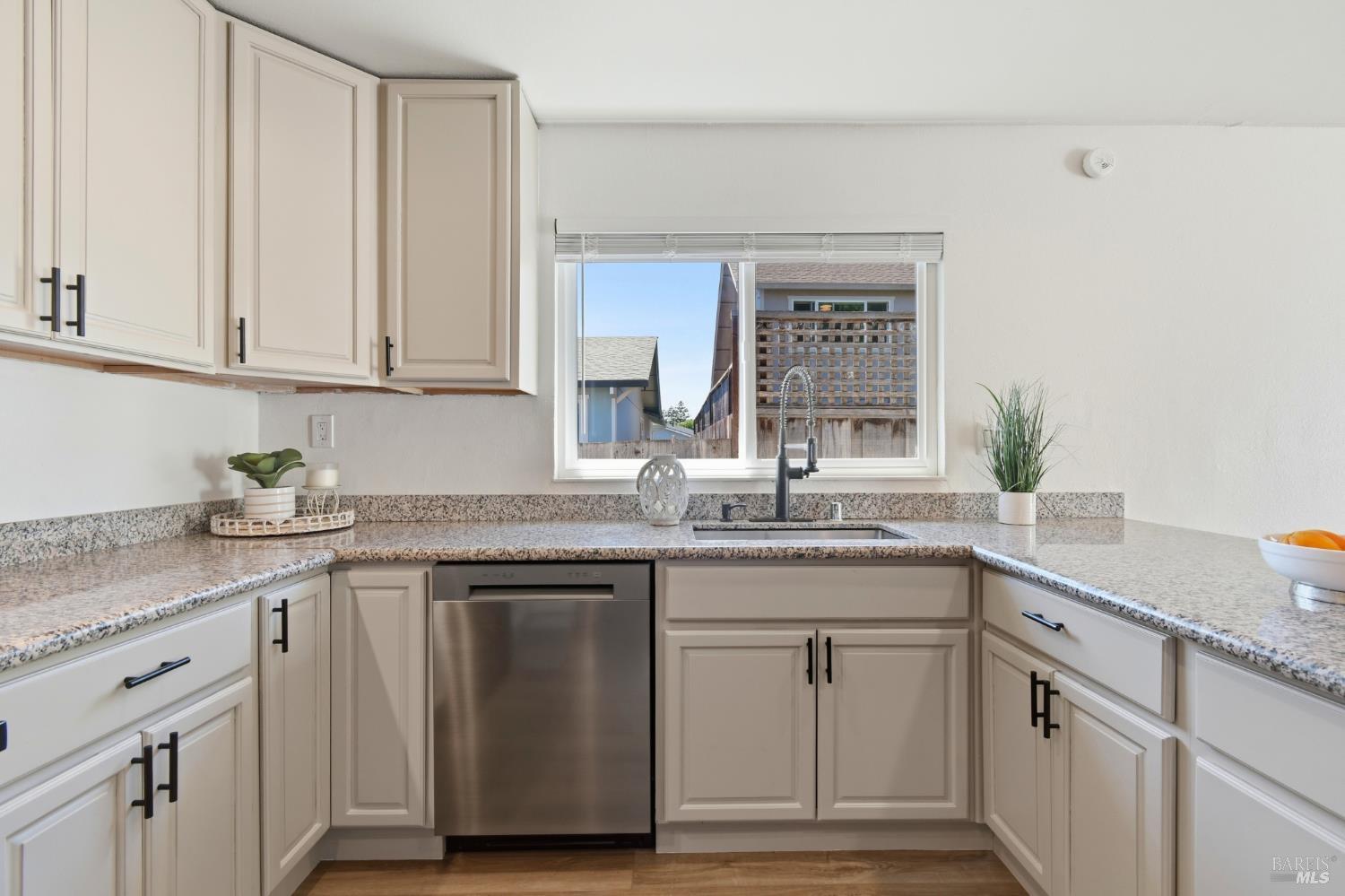 1462 Jasmine Circle Rohnert Park CA 94928