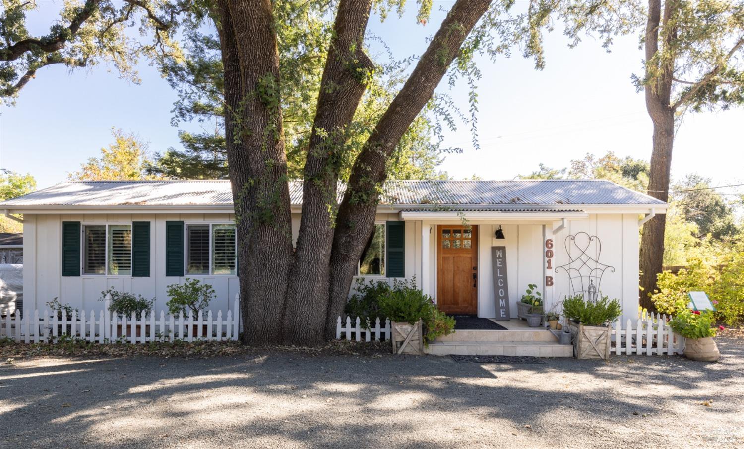 601 Rossi Road St. Helena CA 94574