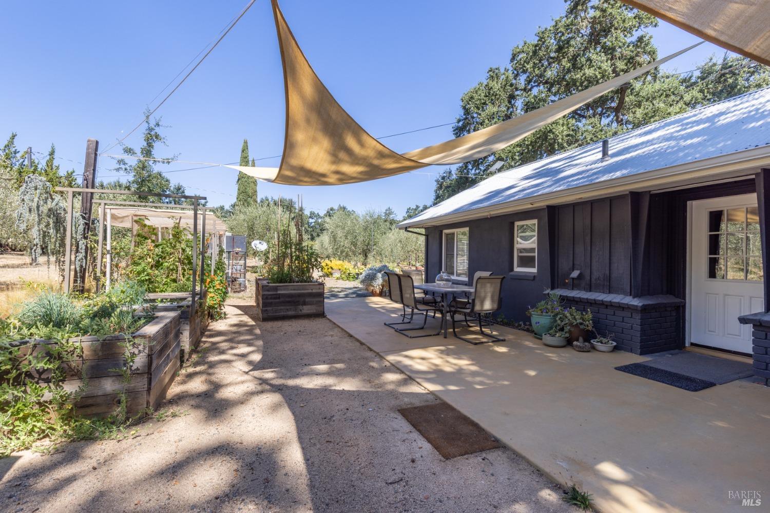 601 Rossi Road St. Helena CA 94574