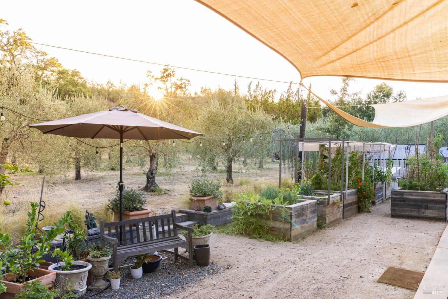 601 Rossi Road St. Helena CA 94574