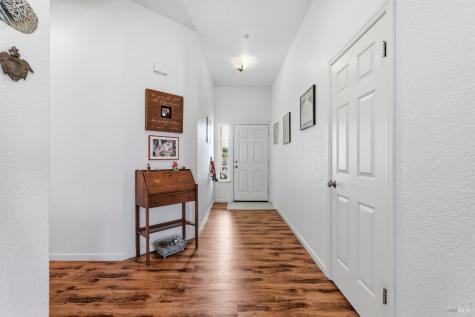 442 Muscat Drive Cloverdale CA 95425