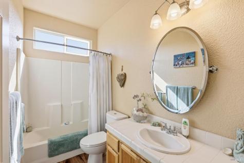 442 Muscat Drive Cloverdale CA 95425