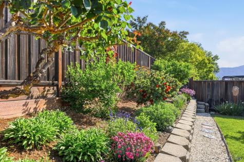 442 Muscat Drive Cloverdale CA 95425