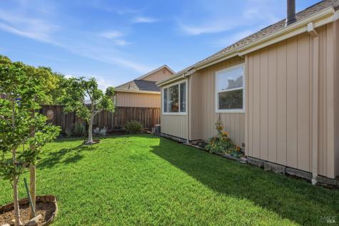 442 Muscat Drive Cloverdale CA 95425