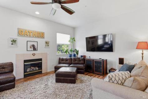 442 Muscat Drive Cloverdale CA 95425