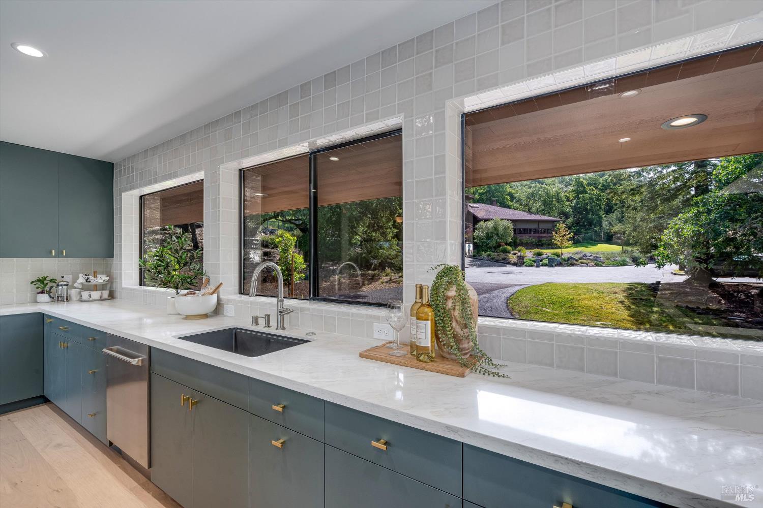 4749 Westline Court Santa Rosa CA 95405