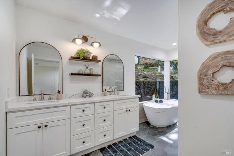 4749 Westline Court Santa Rosa CA 95405