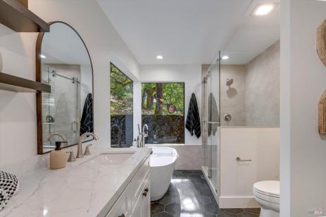 4749 Westline Court Santa Rosa CA 95405