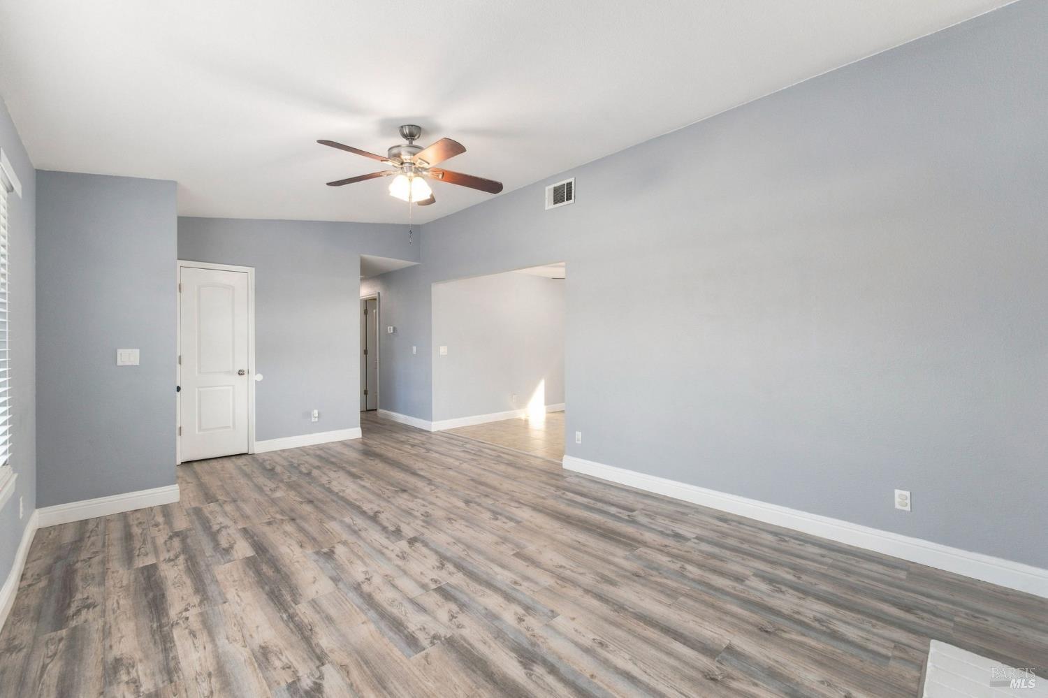 387 Colonial Circle Vacaville CA 95687