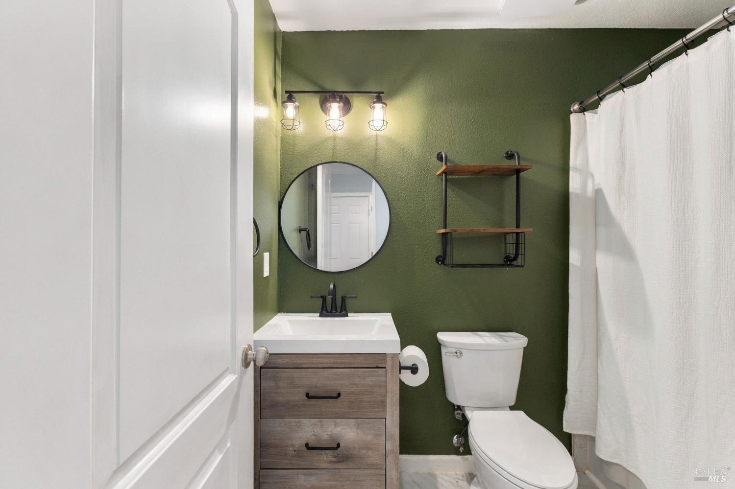 387 Colonial Circle Vacaville CA 95687
