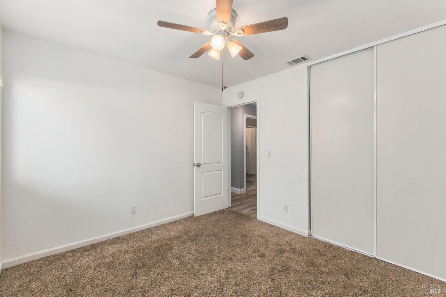 387 Colonial Circle Vacaville CA 95687