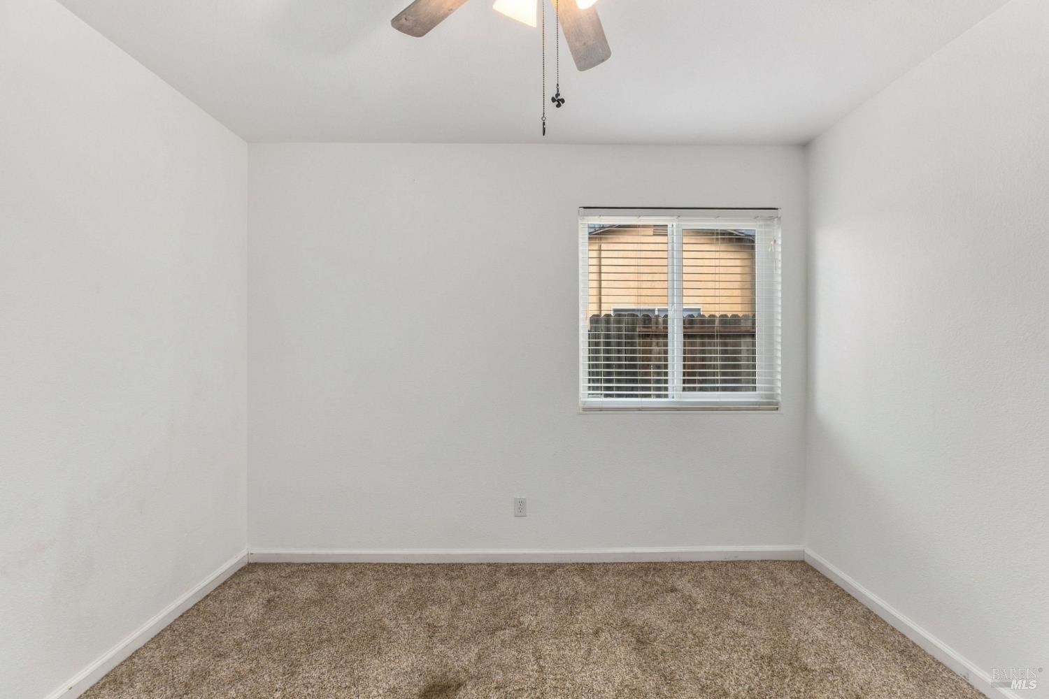 387 Colonial Circle Vacaville CA 95687