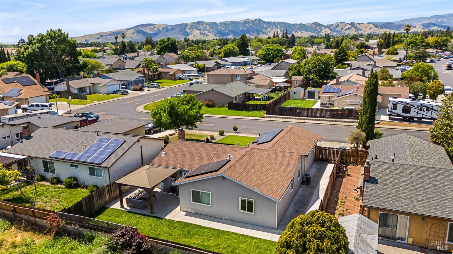 387 Colonial Circle Vacaville CA 95687