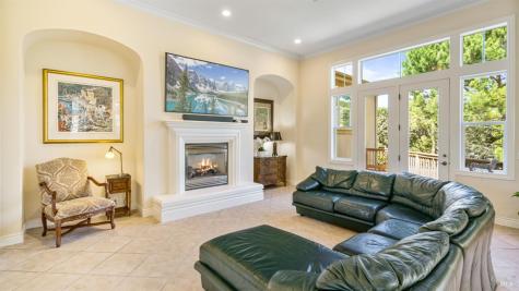 5569 Pepperwood Road Santa Rosa CA 95409