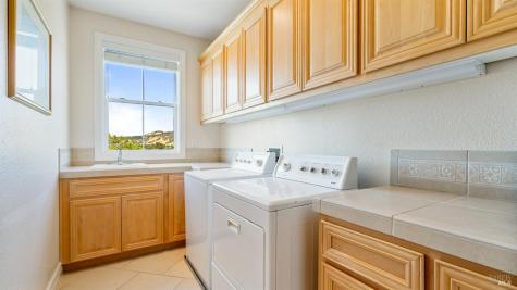 5569 Pepperwood Road Santa Rosa CA 95409