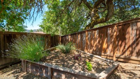 5569 Pepperwood Road Santa Rosa CA 95409