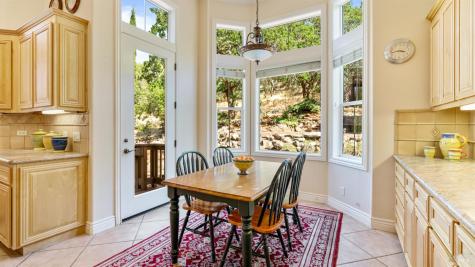 5569 Pepperwood Road Santa Rosa CA 95409