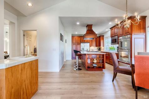 6259 Meadowstone Drive Santa Rosa CA 95409