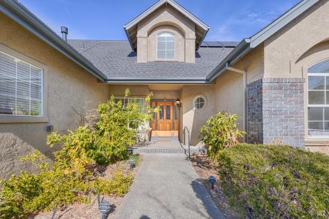 6259 Meadowstone Drive Santa Rosa CA 95409