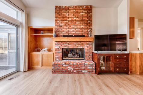 6259 Meadowstone Drive Santa Rosa CA 95409