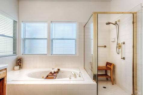 6259 Meadowstone Drive Santa Rosa CA 95409