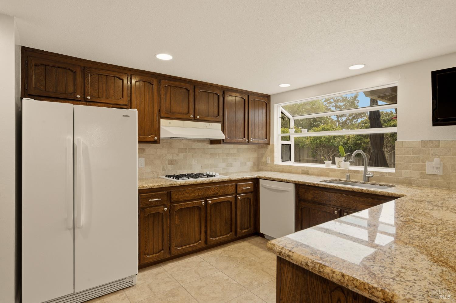 2853 Vista Grande Fairfield CA 94534