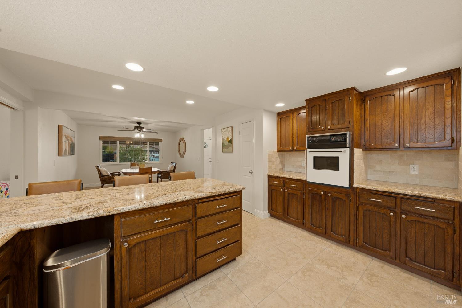 2853 Vista Grande Fairfield CA 94534