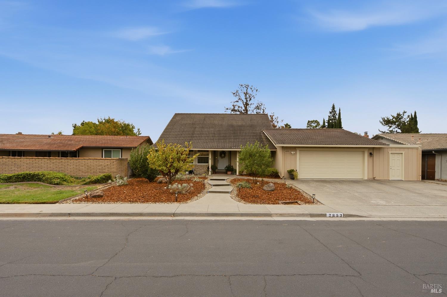 2853 Vista Grande Fairfield CA 94534